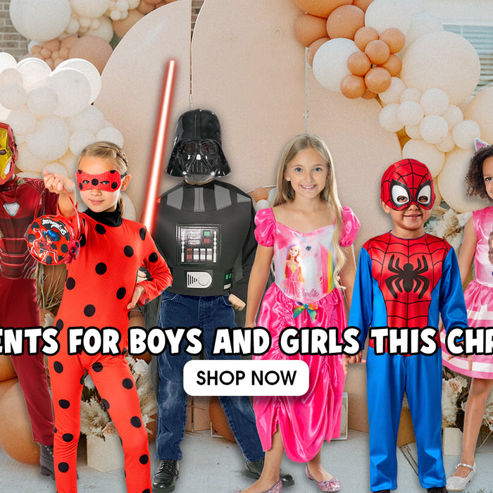 Looking for Christmas present ideas for boys and girls? Check out this curated list of great costumes ideas to make the perfect Xmas Gift!