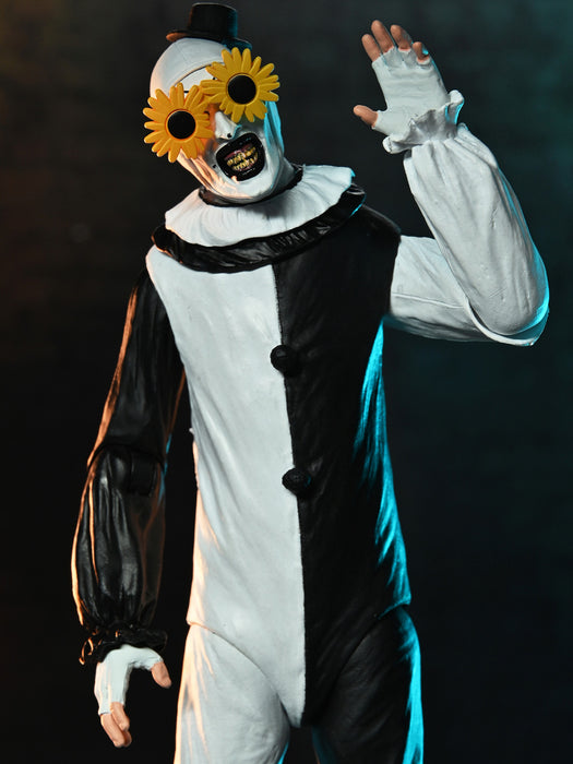Buy Ultimate Art the Clown & Little Pale Girl - 7" Scale Action Figure 2 Pack - Terrifier 2 - NECA Collectibles from Costume Super Centre AU