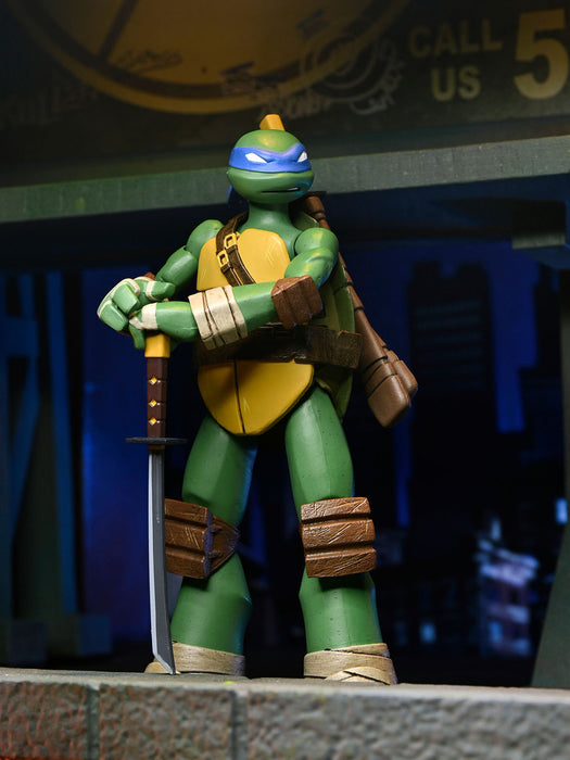 Buy Ultimate Leonardo - 7" Scale Action Figure - TMNT 2012 Cartoon - NECA Collectibles from Costume Super Centre AU